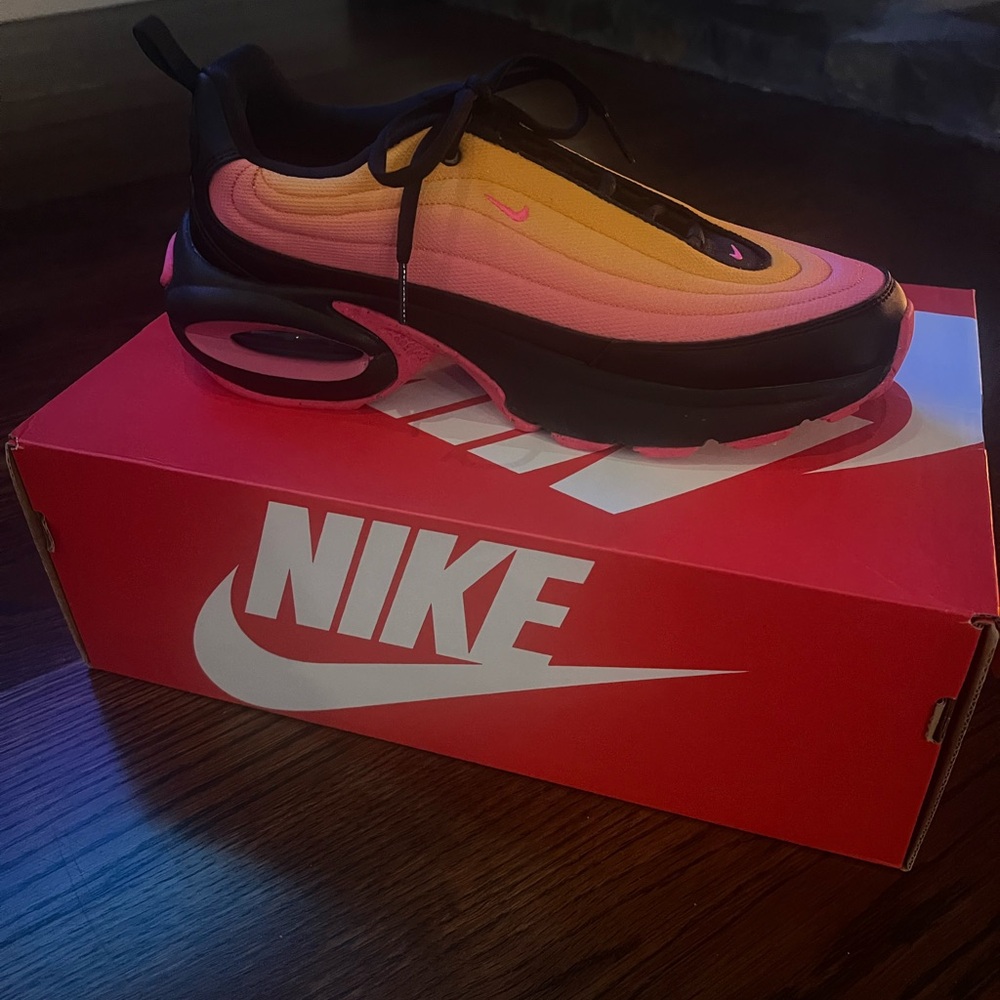 Nike Air Max Portal - Picture 4 of 5